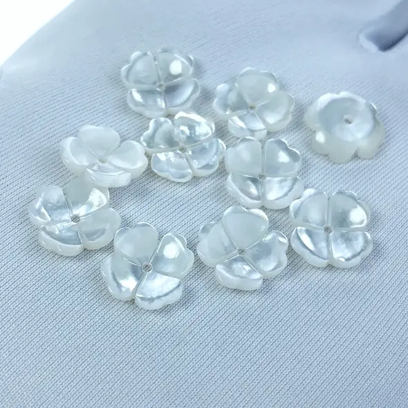 White mother of pearl beads.